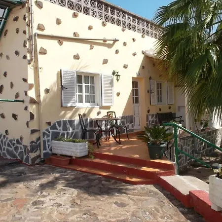 Beautiful El Cardon With Garden Appartement