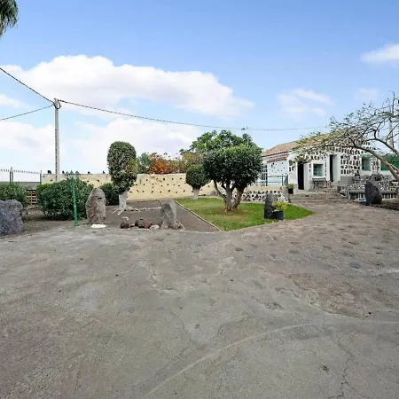 Beautiful El Cardon With Garden *